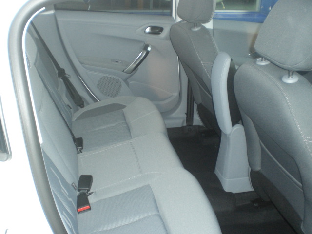 ☆PEUGEOT 208☆
