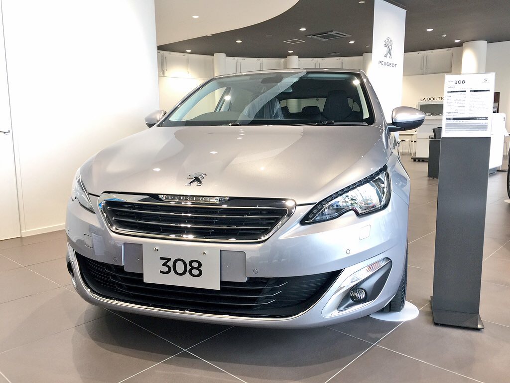 ショールームの展示車が変わりました！