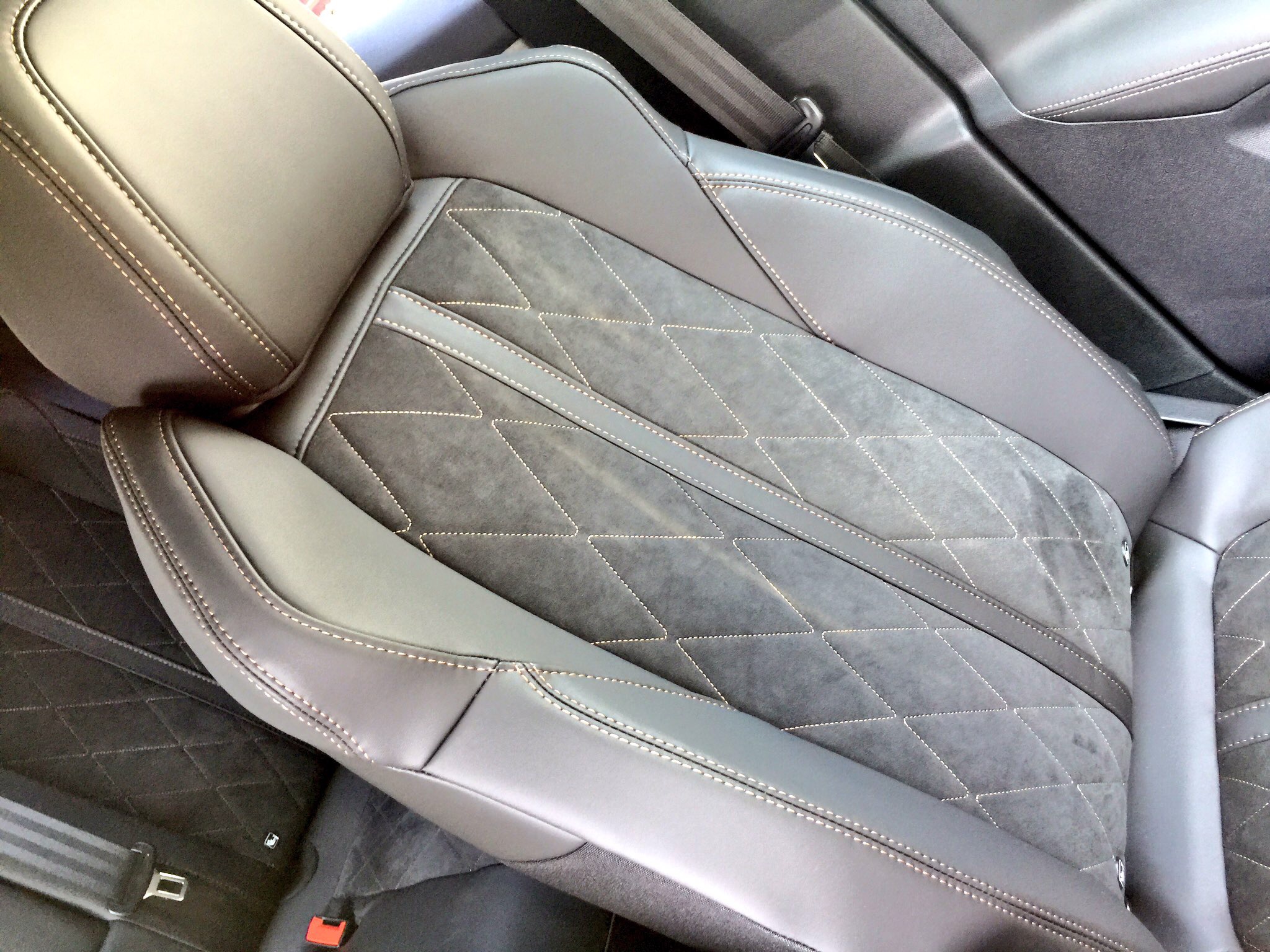 3008GT BlueHDiについて◎