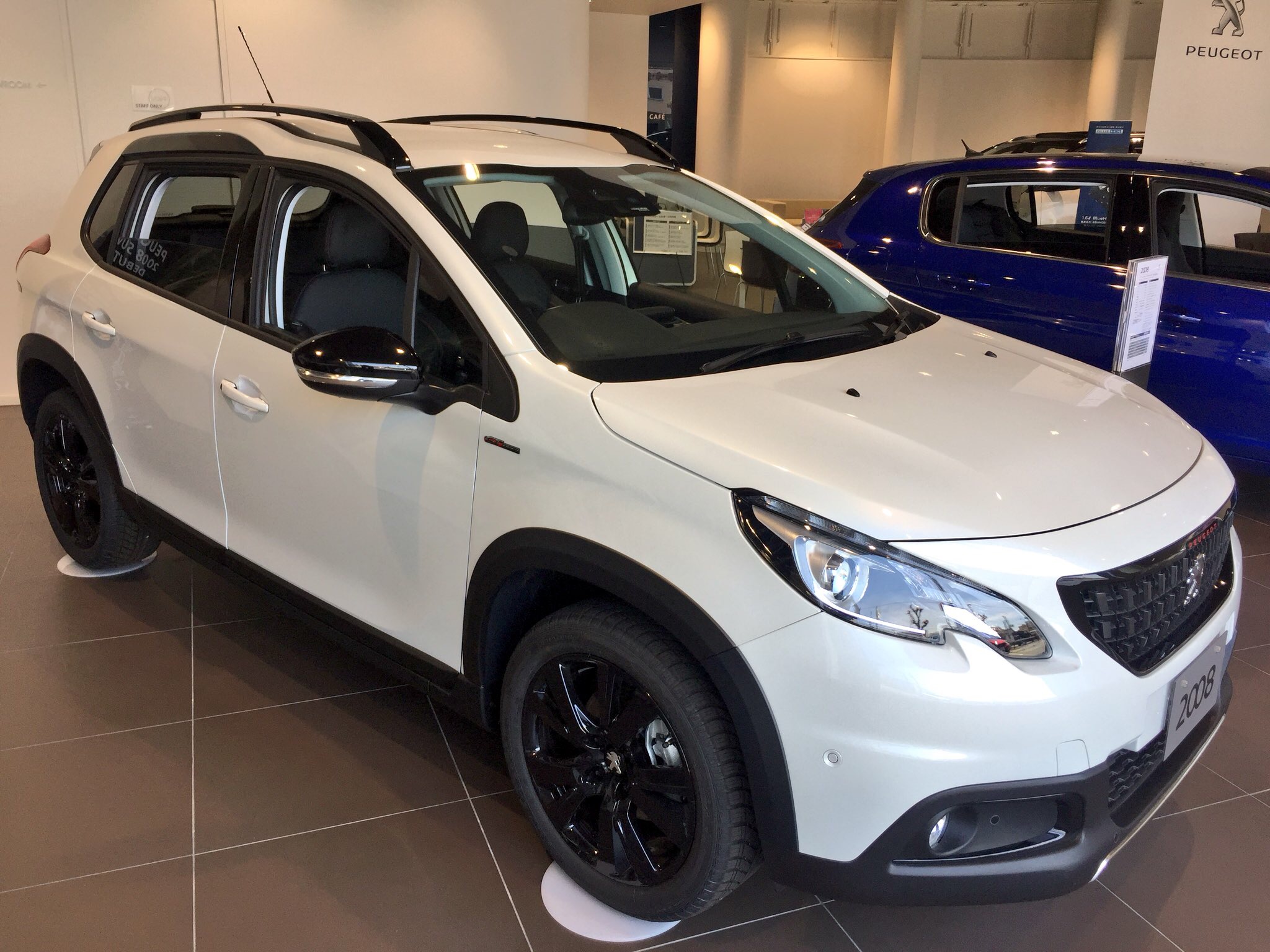 展示車入れ替えました◎2008