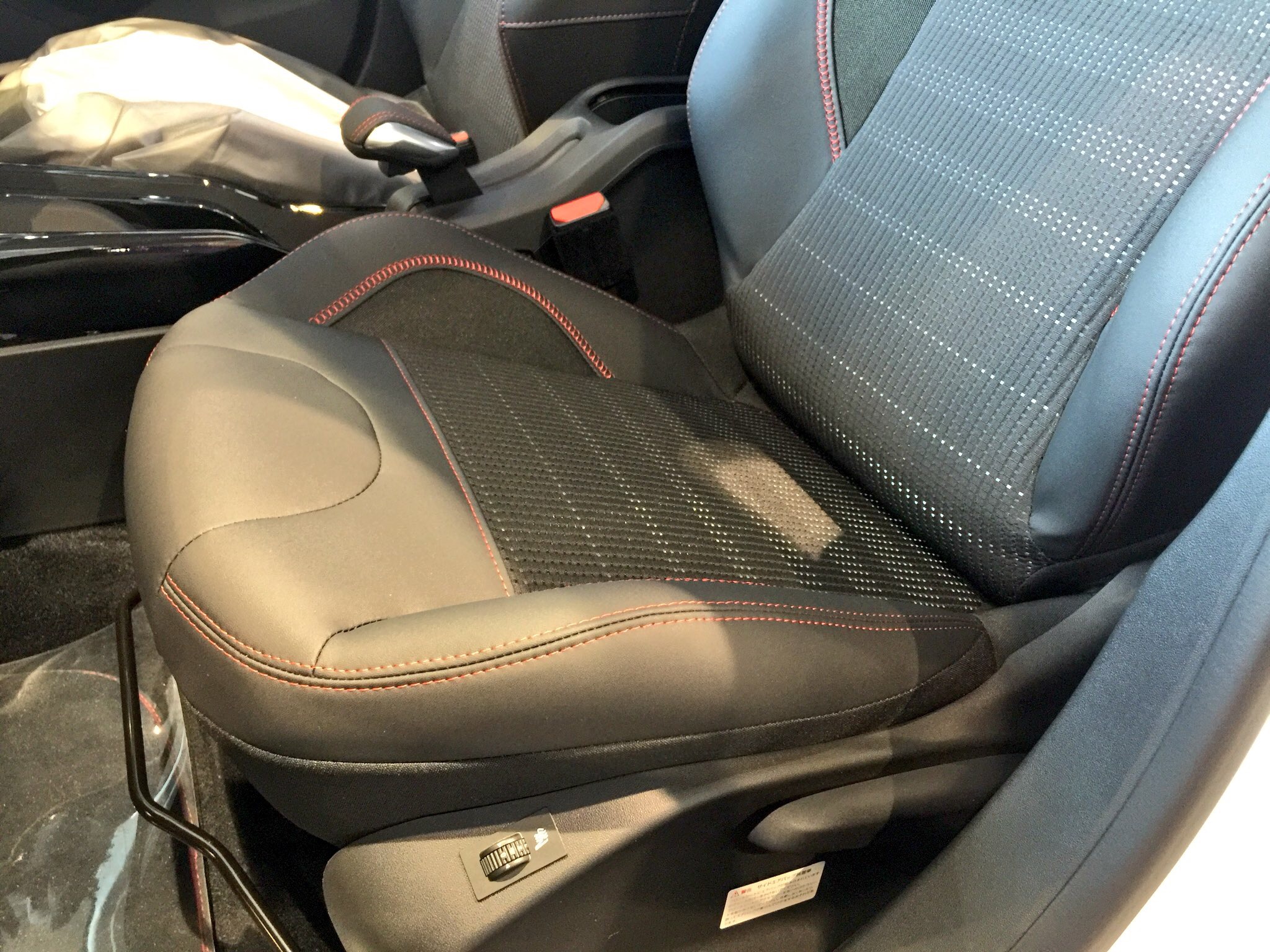 展示車入れ替えました◎2008