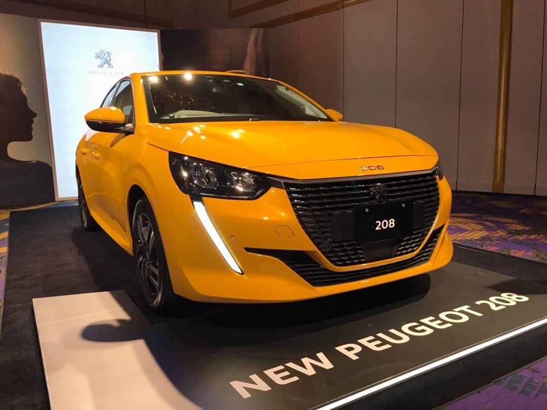 新型＆現行 208を比較してみました🤩