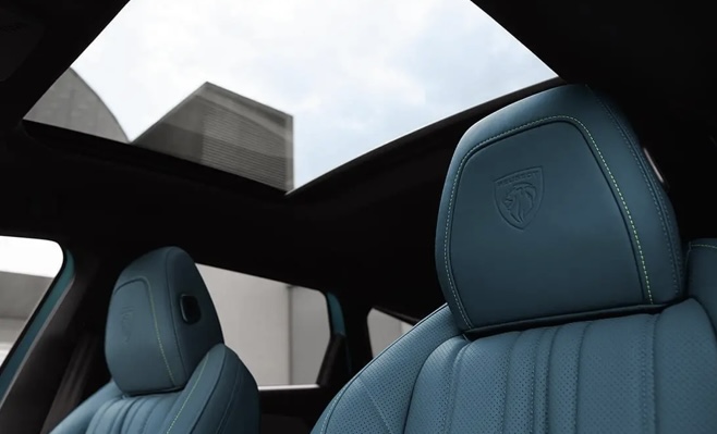 PEUGEOT 308 Blue Nappa Editionのご案内！