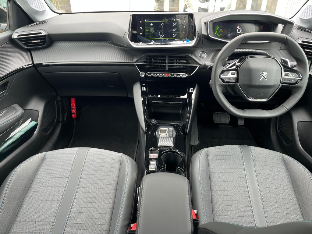 認定中古車入荷案内🦁💛