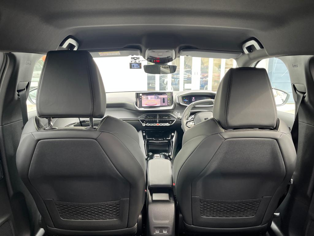 認定中古車入荷案内🦁‎🤍