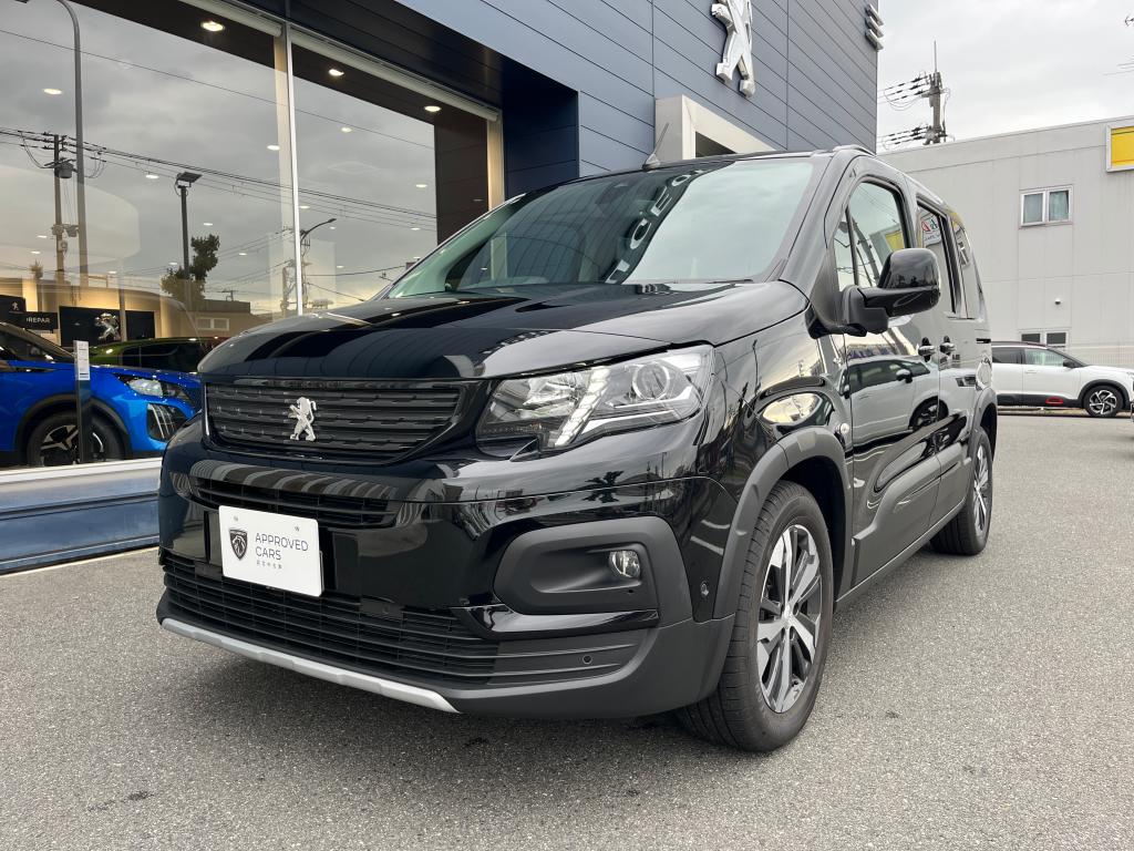 認定中古車入荷案内🦁🖤