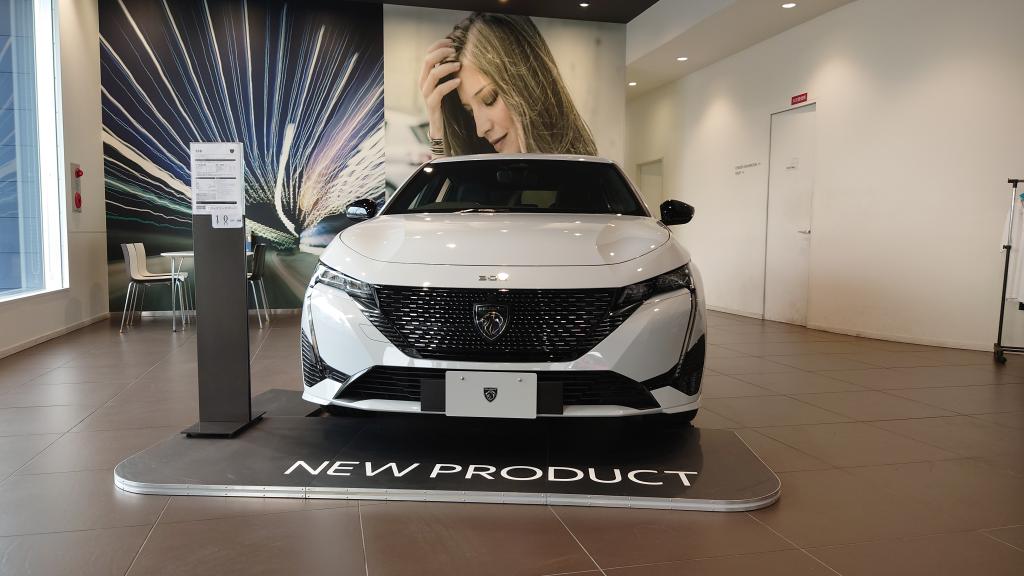 NEW 308 HYBRIDデビュー✨️