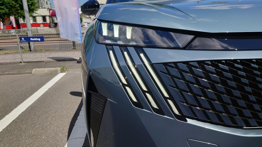 PEUGEOT HYBRIDモデルラインナップ✨️