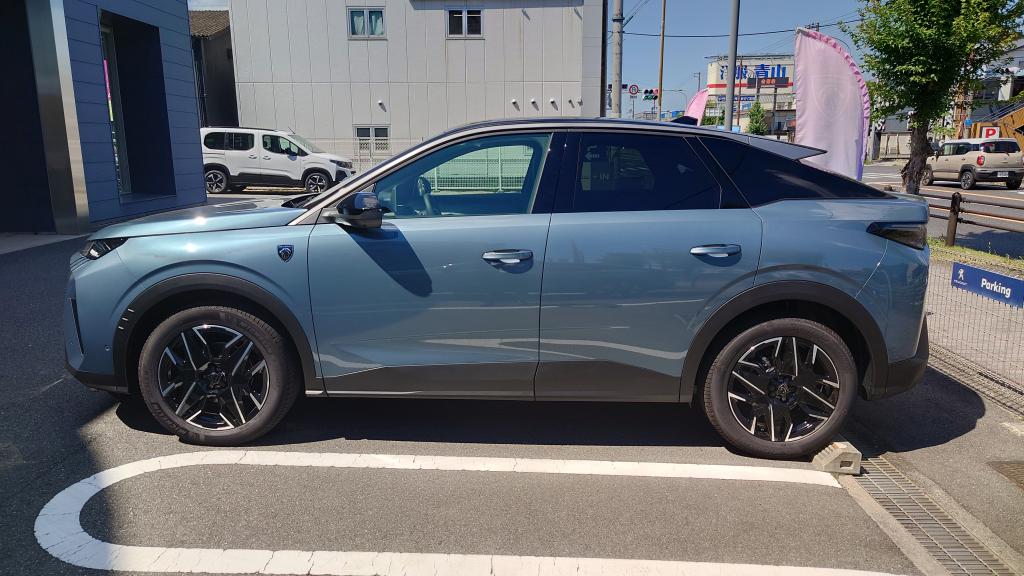 PEUGEOT HYBRIDモデルラインナップ✨️