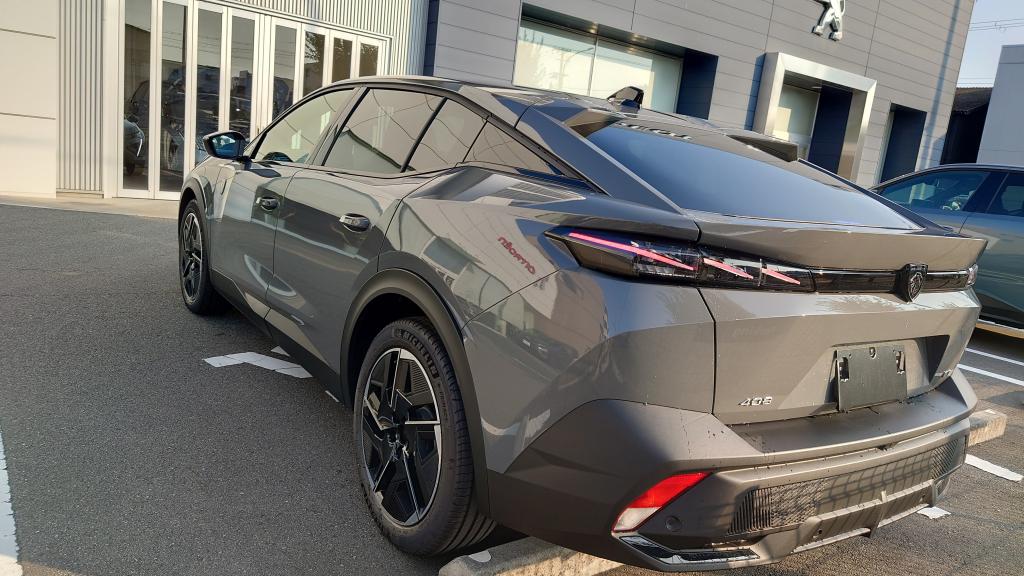 PEUGEOT 408 MHEV 限定カラー✨️