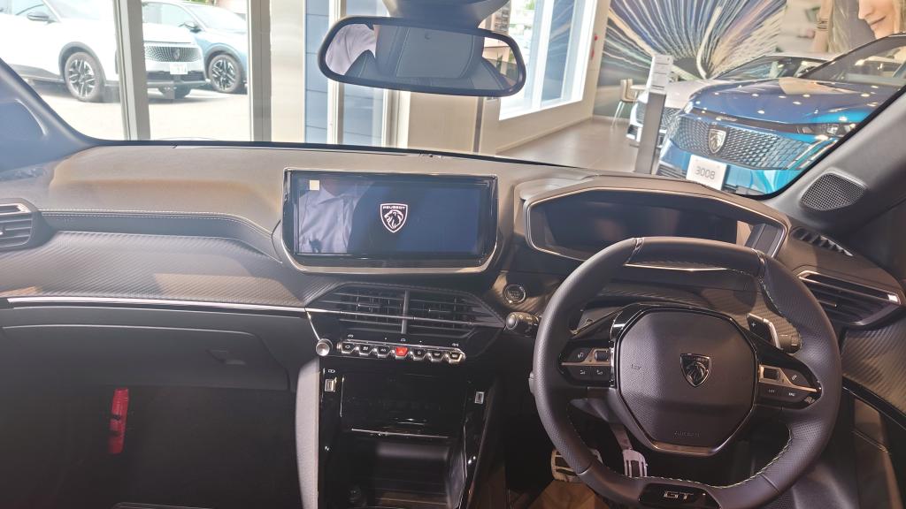 コンパクトカーをお探しのお客様へ🦁