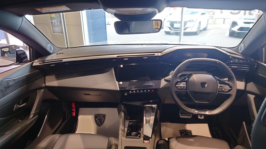 【PEUGEOT i-Cockpitクイズ🕵️&3月限定スペシャルオファー開催中✨️】