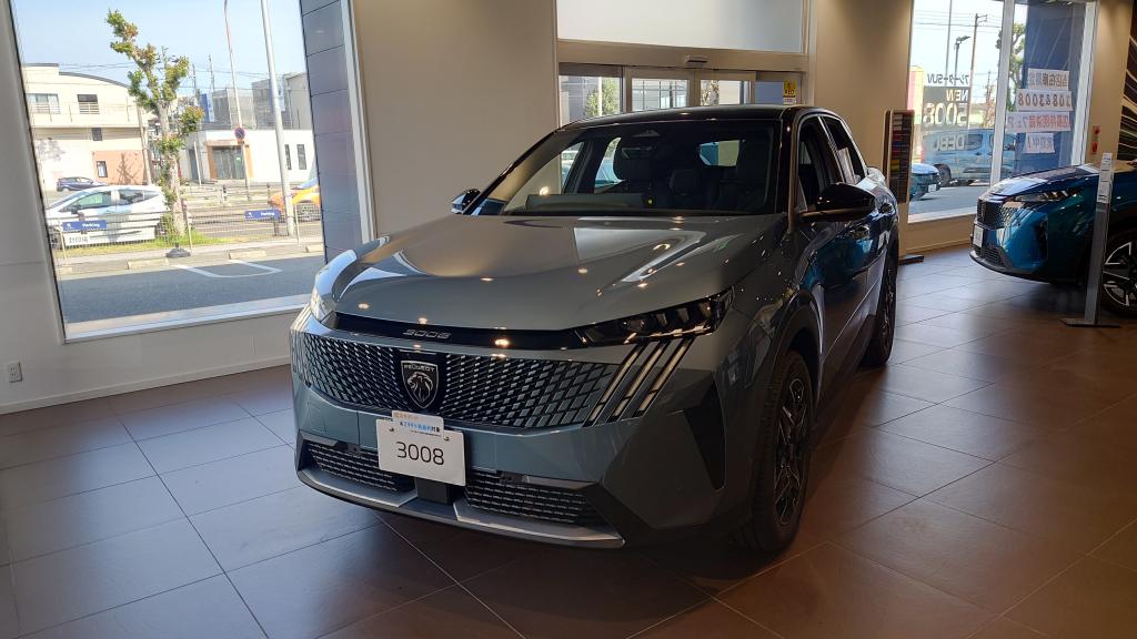 プジョー堺ショールームにて展示中✨️