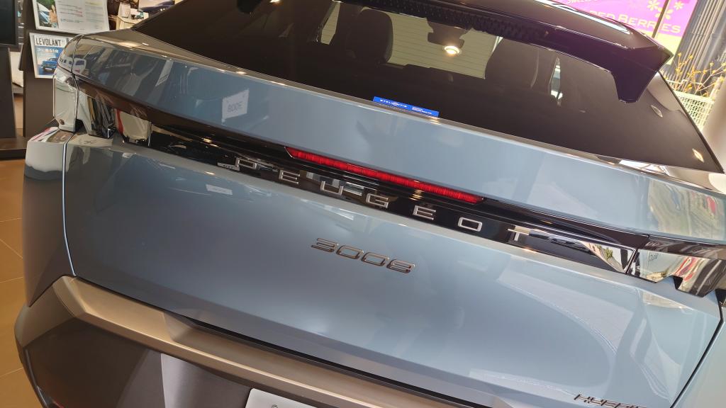 プジョー堺ショールームにて展示中✨️