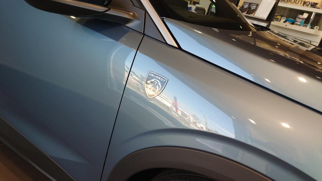 プジョー堺ショールームにて展示中✨️