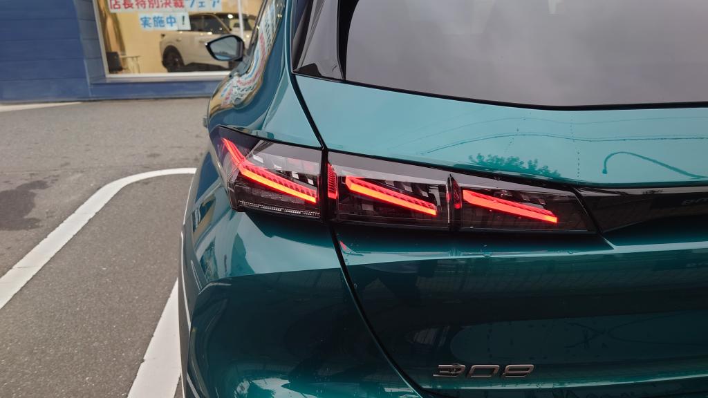🆕PEUGEOT 308 HYBRID 試乗ご予約受付中 ✨️